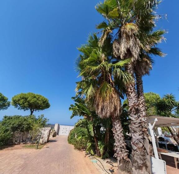 مبيت وإفطار Residence Il Carrubo