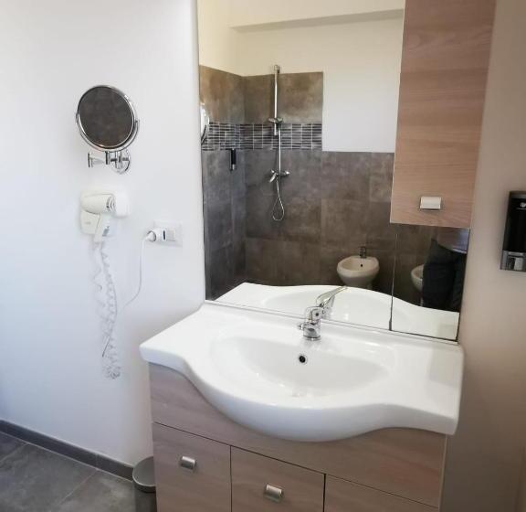 تختخواب و صبحانه Residence Il Carrubo