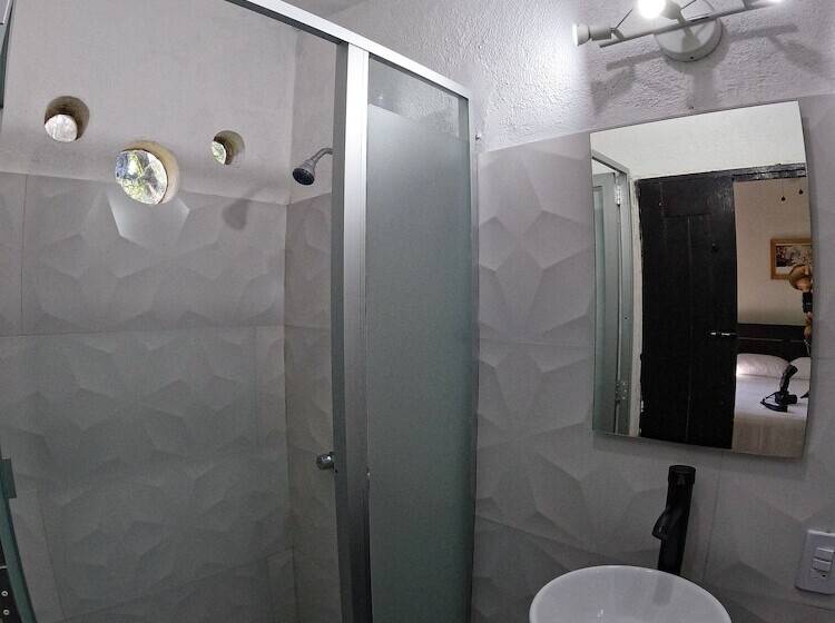 Cerveceria James Hotel Y Spa