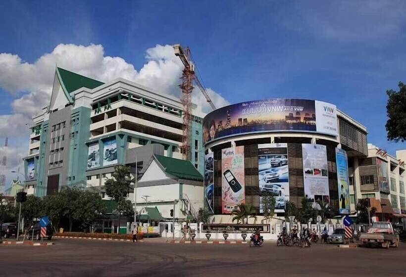 Champion Hotel & Pub