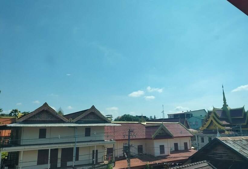 Champion Hotel & Pub