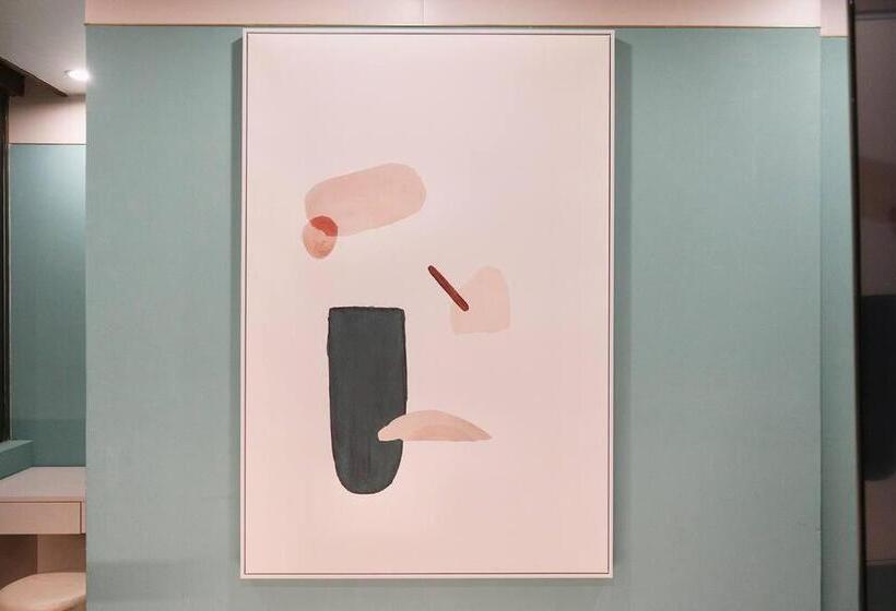 东京中心上野公园时尚设计师房间ycoc 上野公园3分钟 车站1分钟 超级繁华 免费wifi 戴森吹风