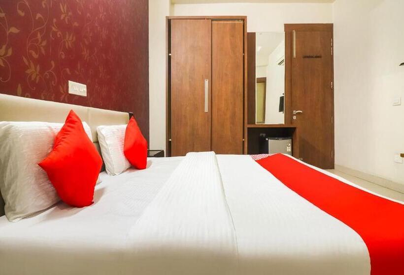 호텔 Collection O Platinum