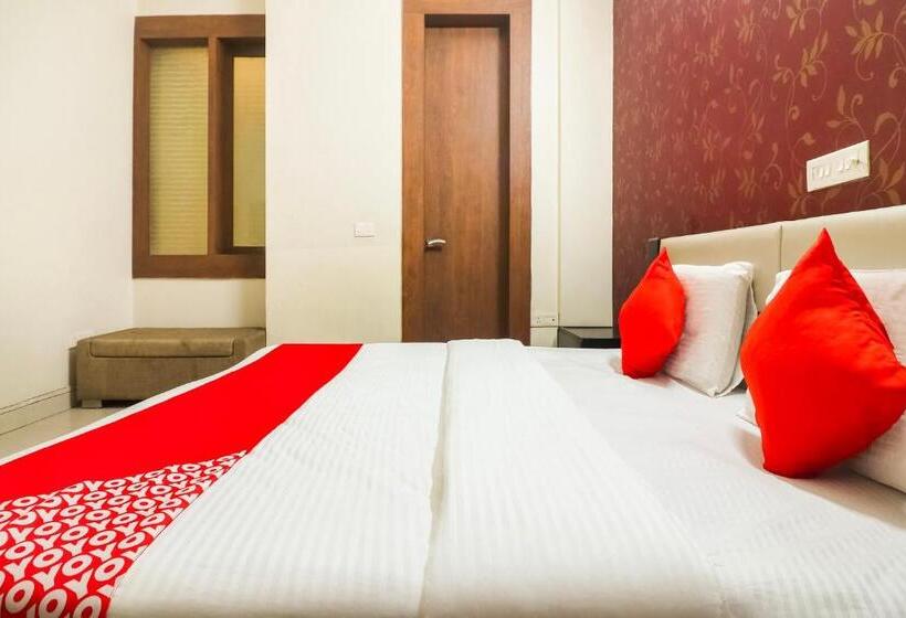 酒店 Collection O Platinum