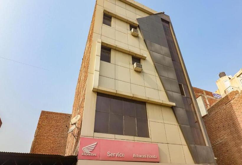 호텔 Collection O Platinum