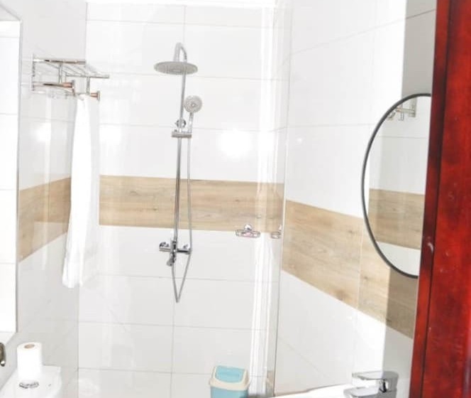 De'place Hotel Hoima