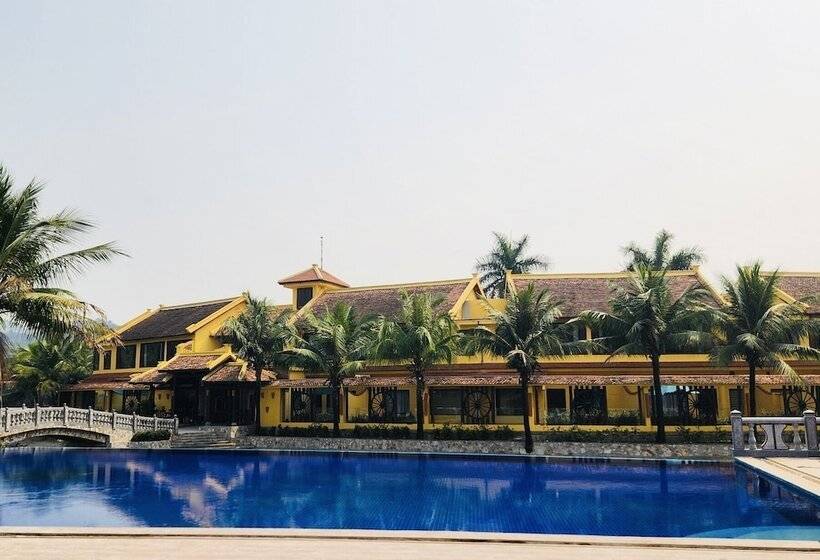 Emeralda Resort Tam Coc