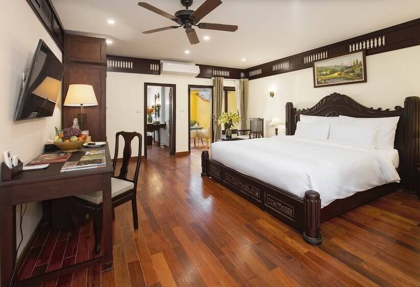 Emeralda Resort Tam Coc