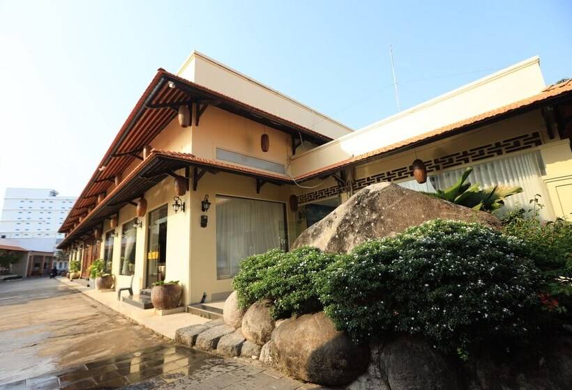 Hà Tiên Xưa Event & Resort