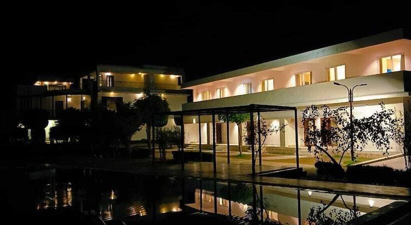 فندق Amayra The Luxury Farm