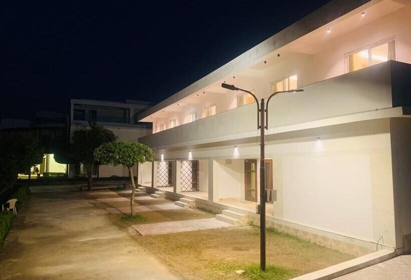 فندق Amayra The Luxury Farm