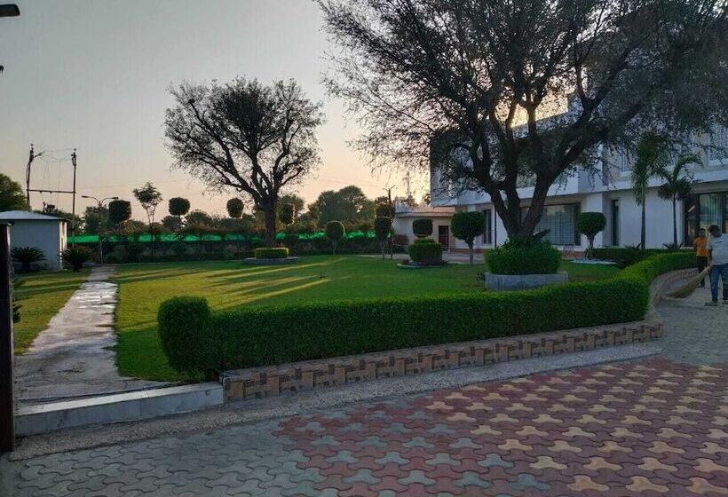 فندق Amayra The Luxury Farm