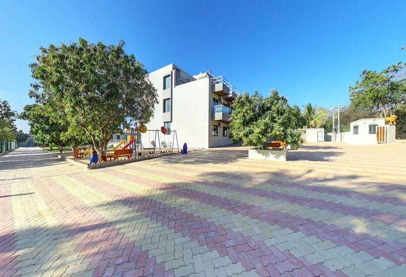 בית מלון כפרי Anantam Resort