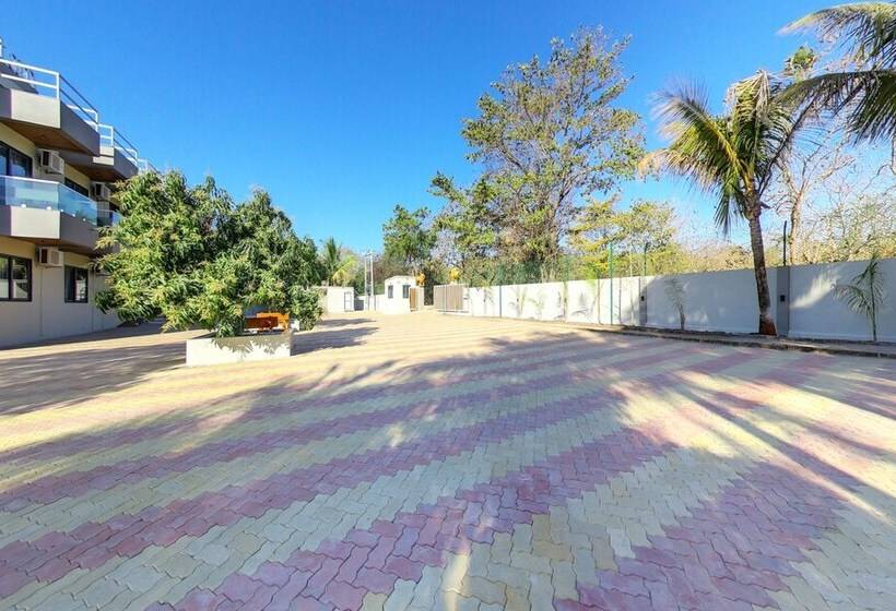 בית מלון כפרי Anantam Resort