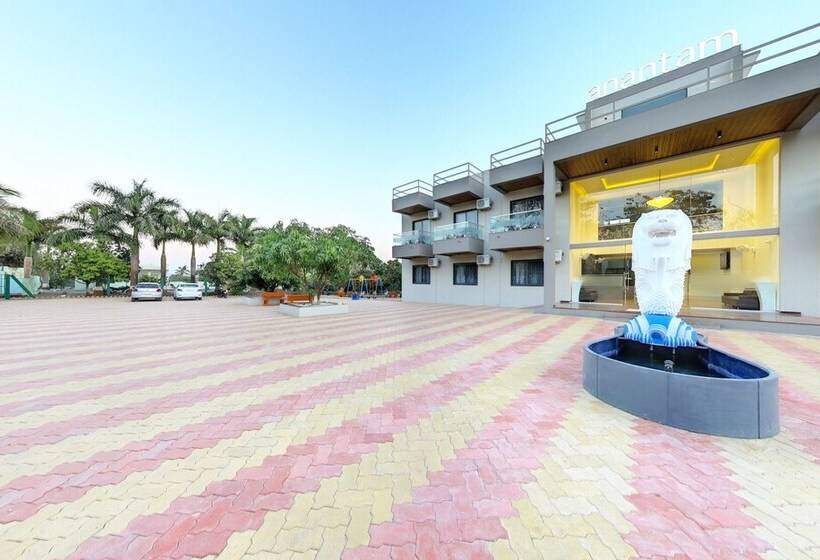 בית מלון כפרי Anantam Resort