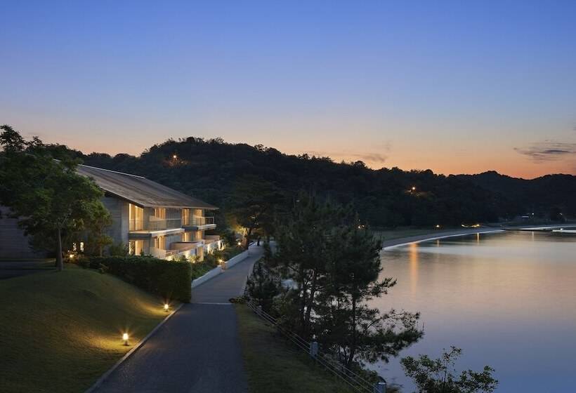 Отель Benesse House