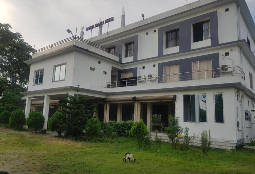 فندق Bishal Palace