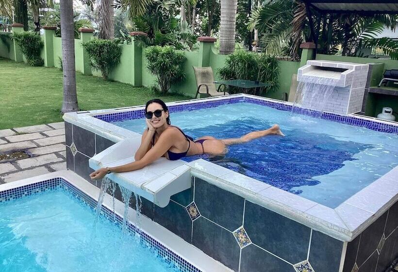 호텔 Cabinas Brisa Del Mar