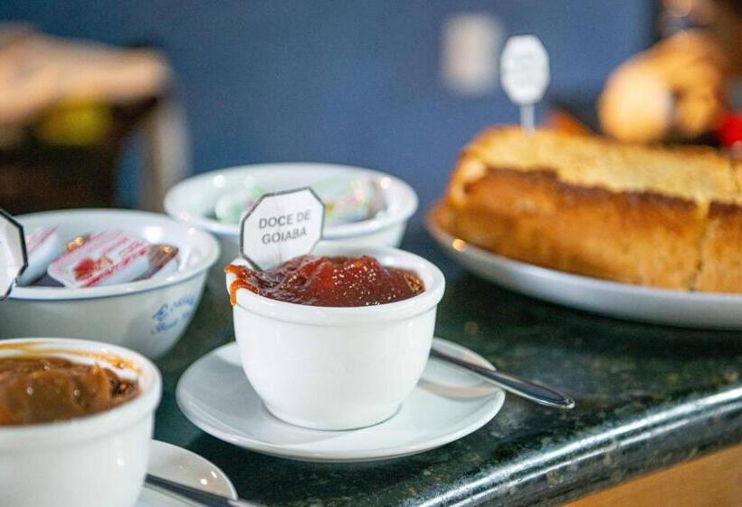 هتل Candeias Basfak Praia