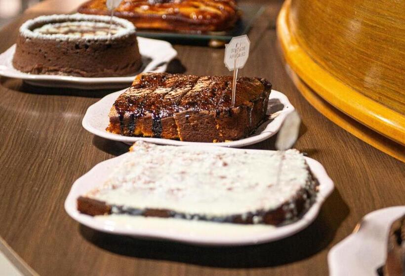 בית מלון כפרי Candeias Basfak Praia