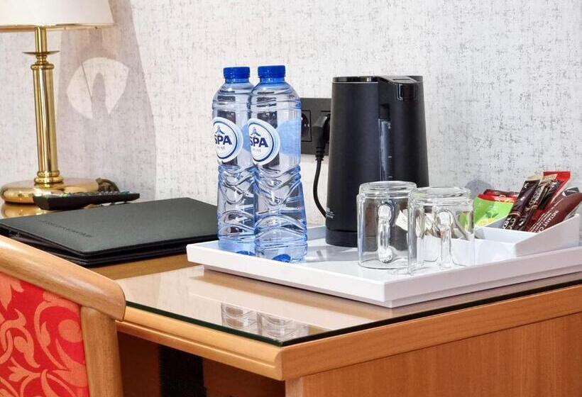 בית מלון כפרי Cardinal