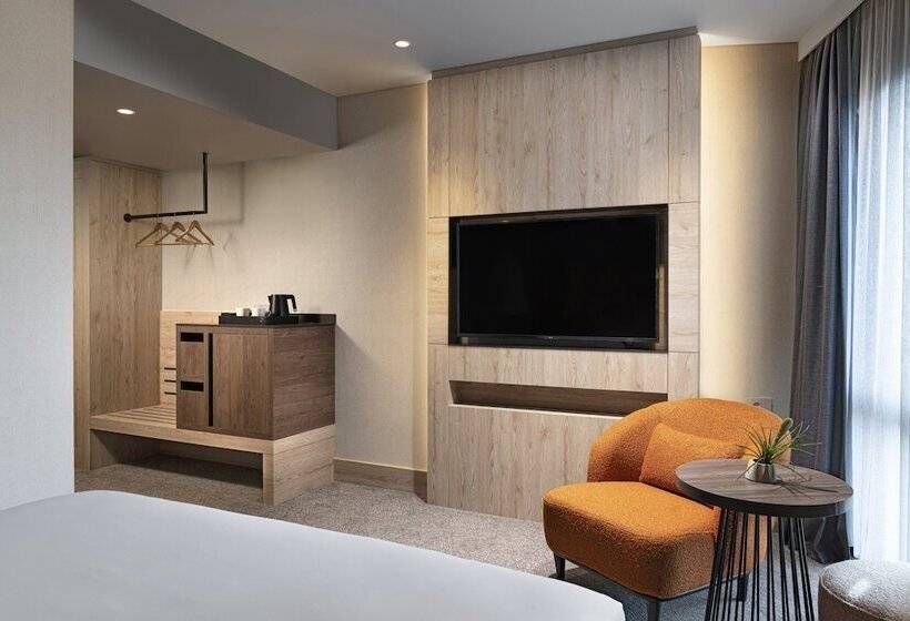 فندق Crowne Plaza Istanbul   Ortakoy Bosphorus, An Ihg