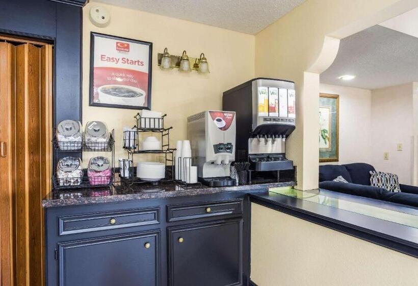 فندق Econo Lodge