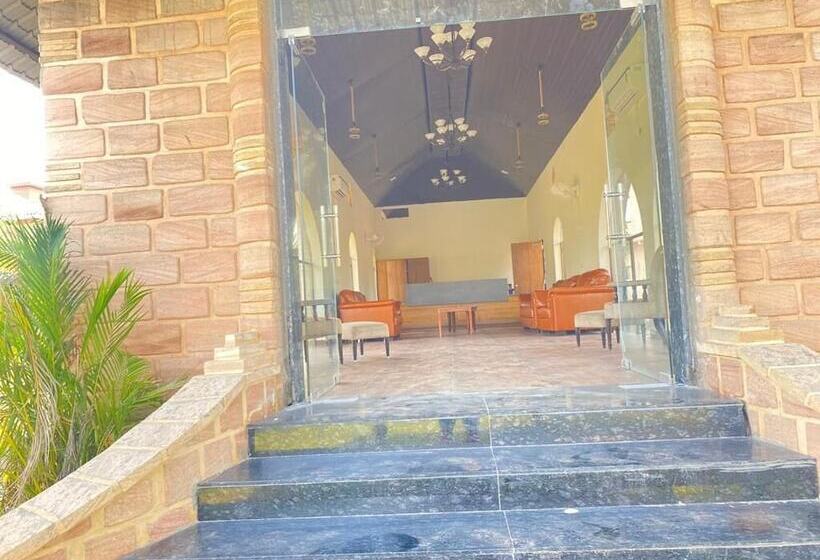 فندق Gir Night Resort By Royal Collection