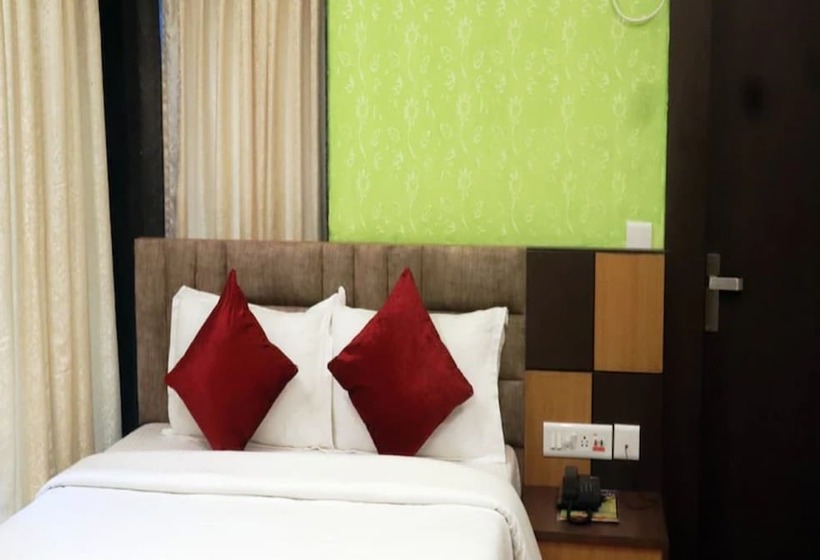 בית מלון כפרי Neel Sagar, Rajbari Complex, Old Digha