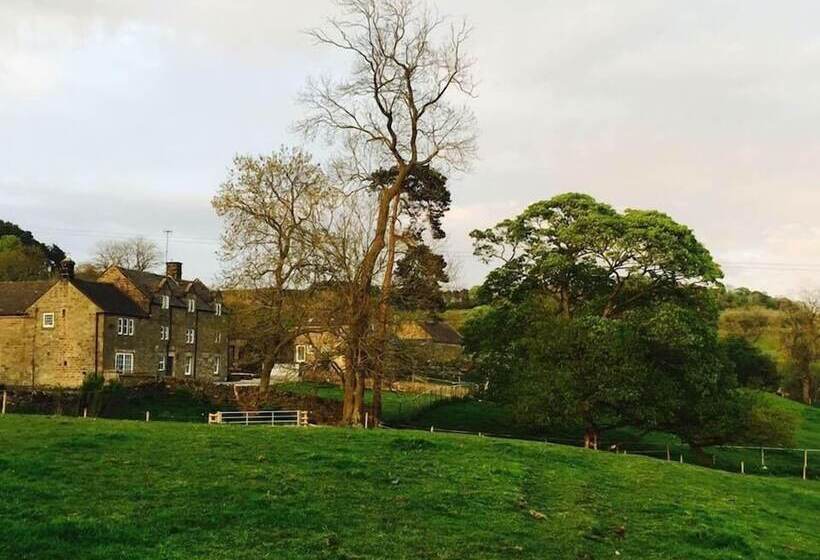 Отель Gratton Grange Farm Bed & Breakfast