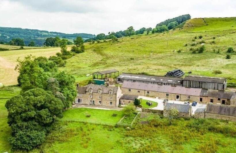 Отель Gratton Grange Farm Bed & Breakfast