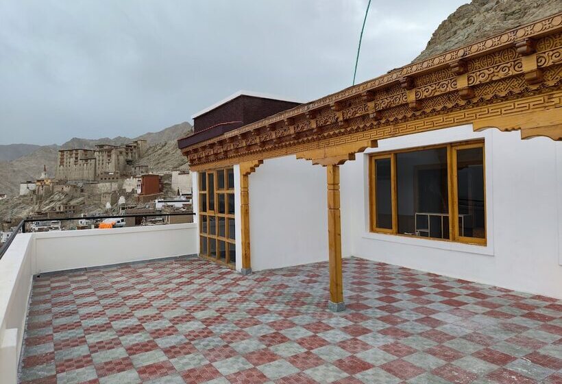 酒店 Hill Top Heaven