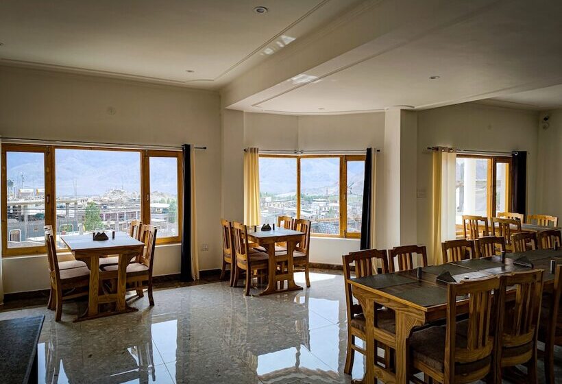 酒店 Hill Top Heaven