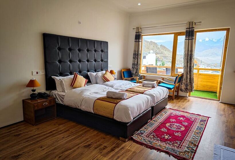 酒店 Hill Top Heaven