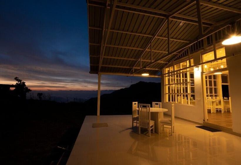 בית מלון כפרי Himalayan Camps And Resort