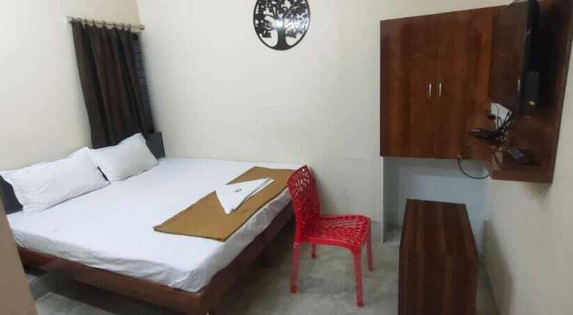 Отель Iroomz City Lite Lodge