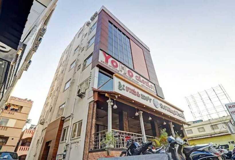 酒店 Iroomz Sri Udupi Park Suites Pmc