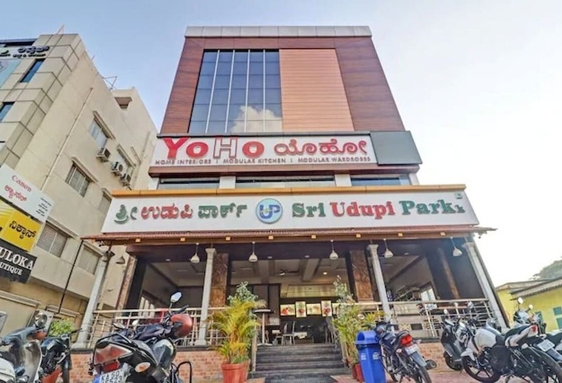 酒店 Iroomz Sri Udupi Park Suites Pmc