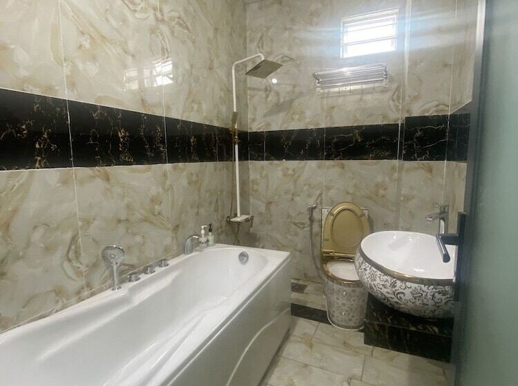 Отель Khach San Hoi Nghia