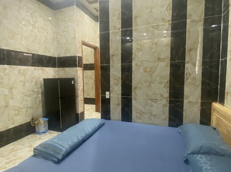 Отель Khach San Hoi Nghia