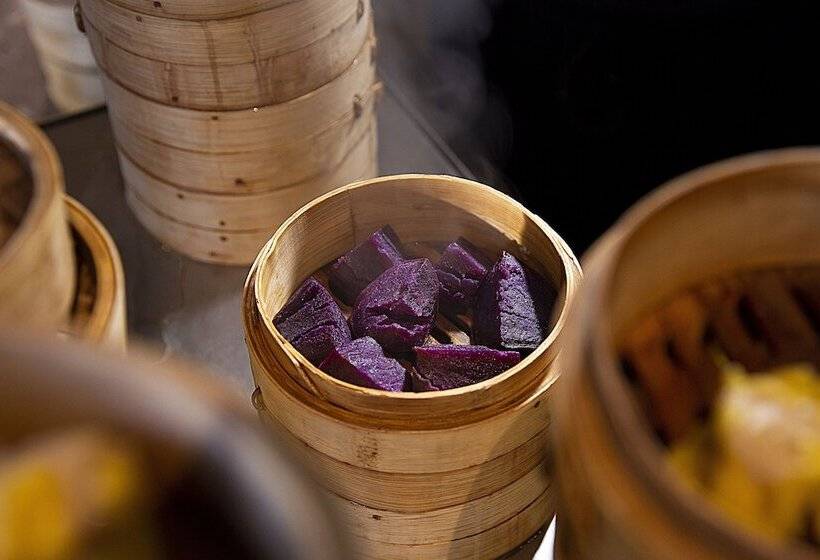 ホテル Kunyixingguangjiudian