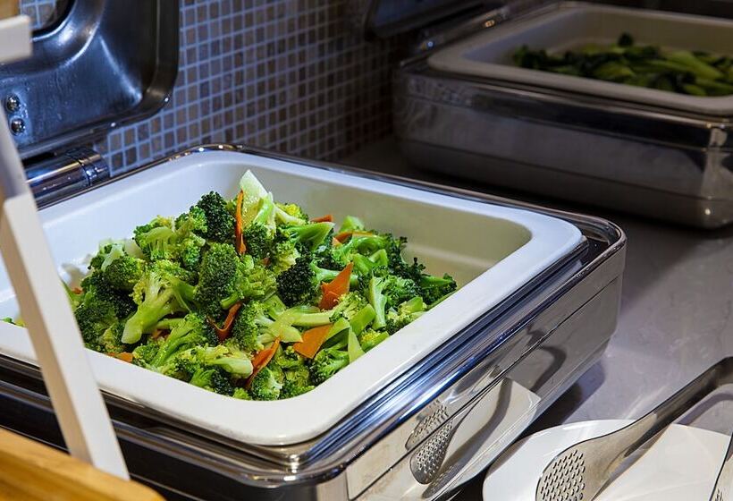 ホテル Kunyixingguangjiudian