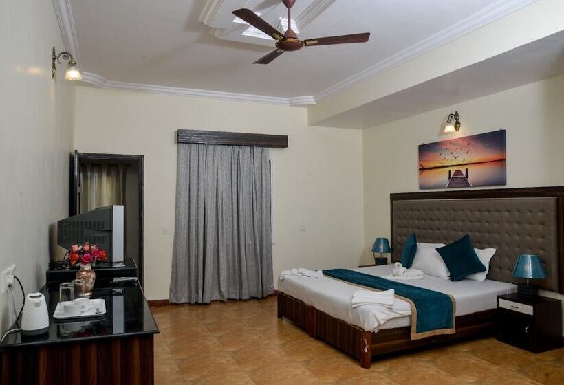 בית מלון כפרי Lucianas Beach Resort