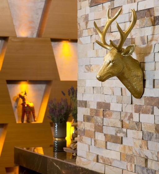 فندق Magna Pivot