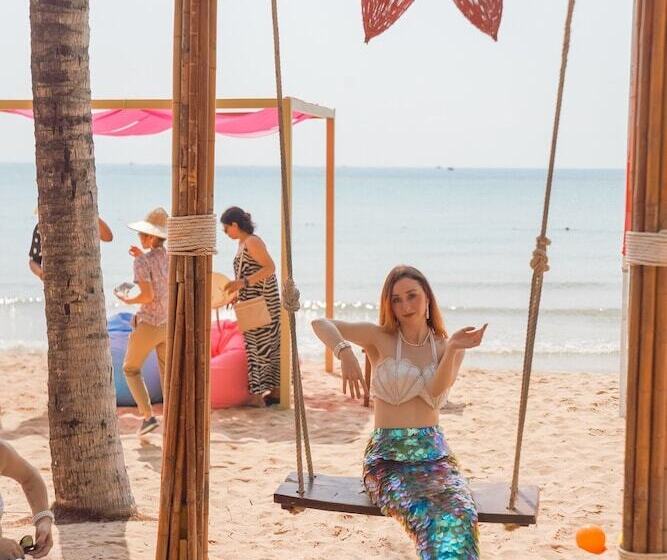 هتل Marina Seaside Boutique