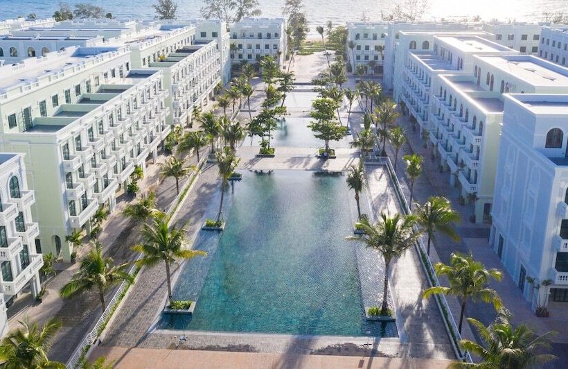 هتل Marina Seaside Boutique