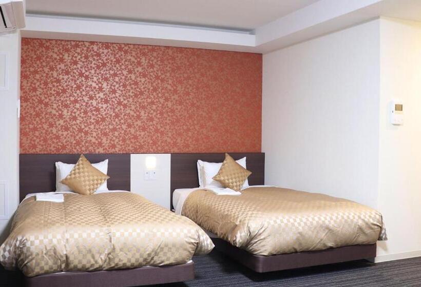 Отель Merbabu Stay Osaka