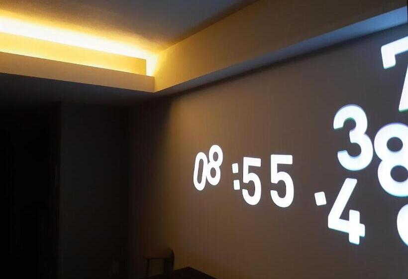 Отель Merbabu Stay Osaka