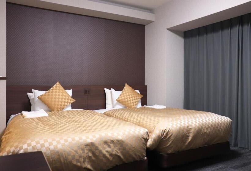 Отель Merbabu Stay Osaka