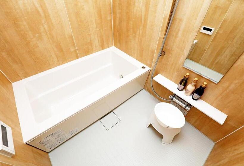 Отель Merbabu Stay Osaka